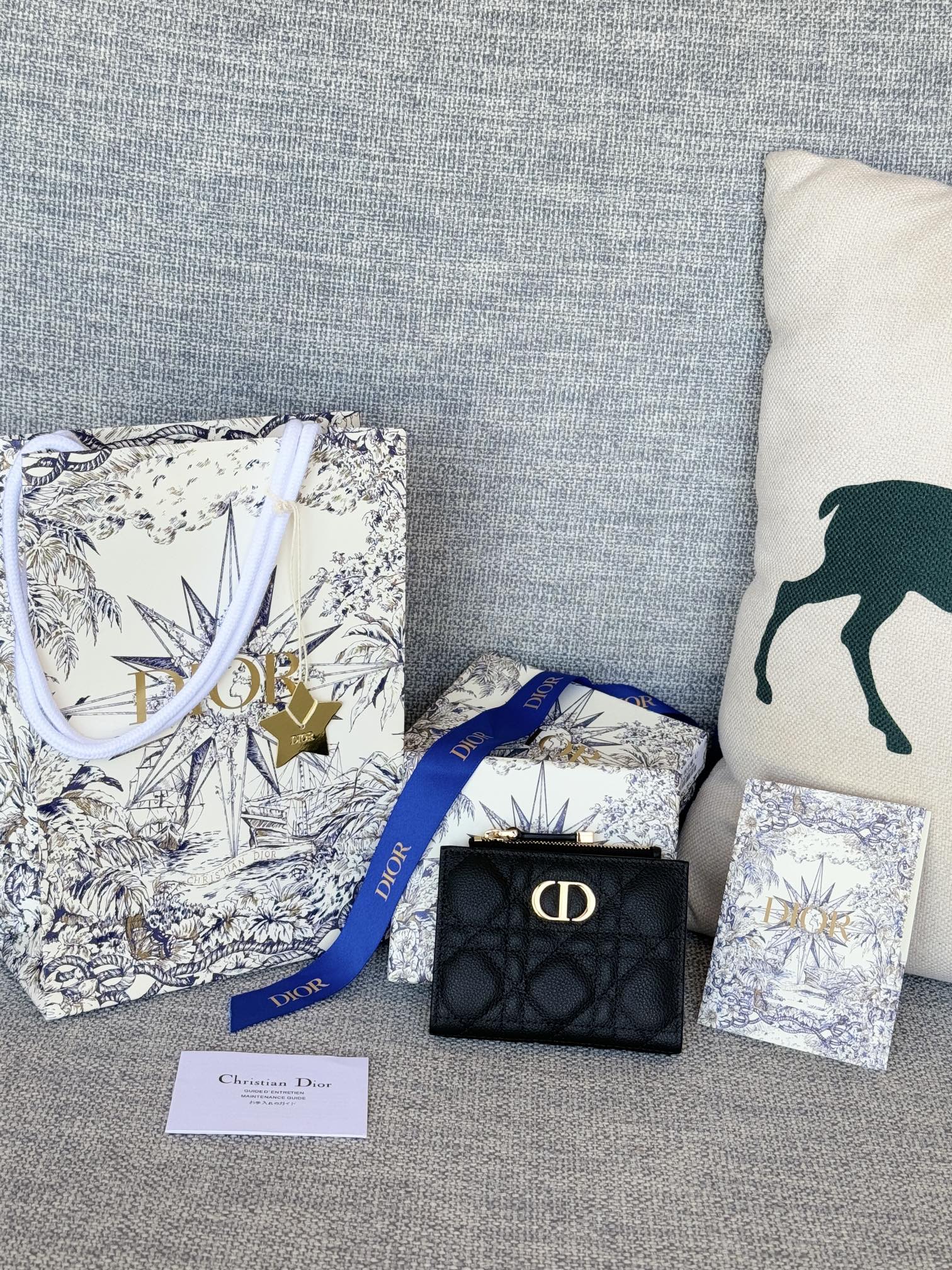 Dior  Caro Dahlia 지갑 S5173UBHZ 11.5x9x2cm