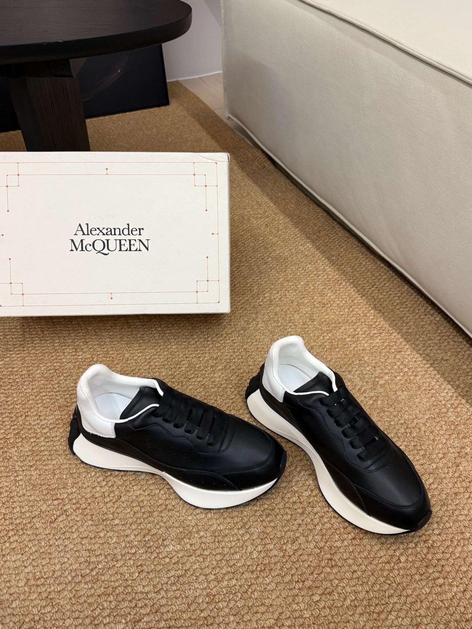 [ALEXANDER MCQUEEN]스프린터 러너