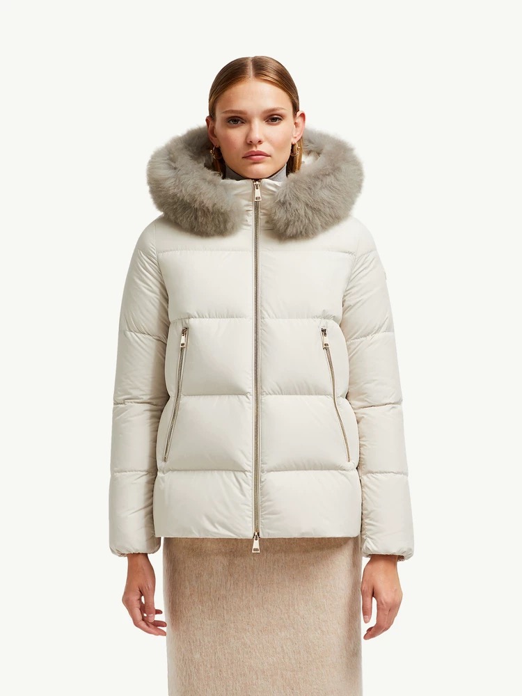 몽클레어  laichefur 숏 다운 재킷