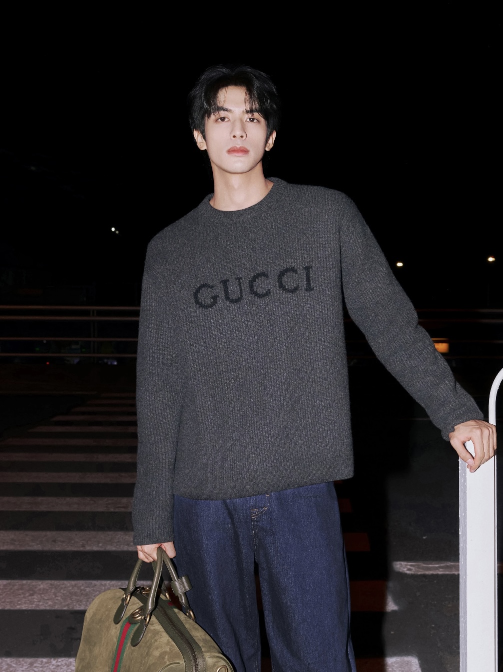 구찌 울 블렌드 스웨터