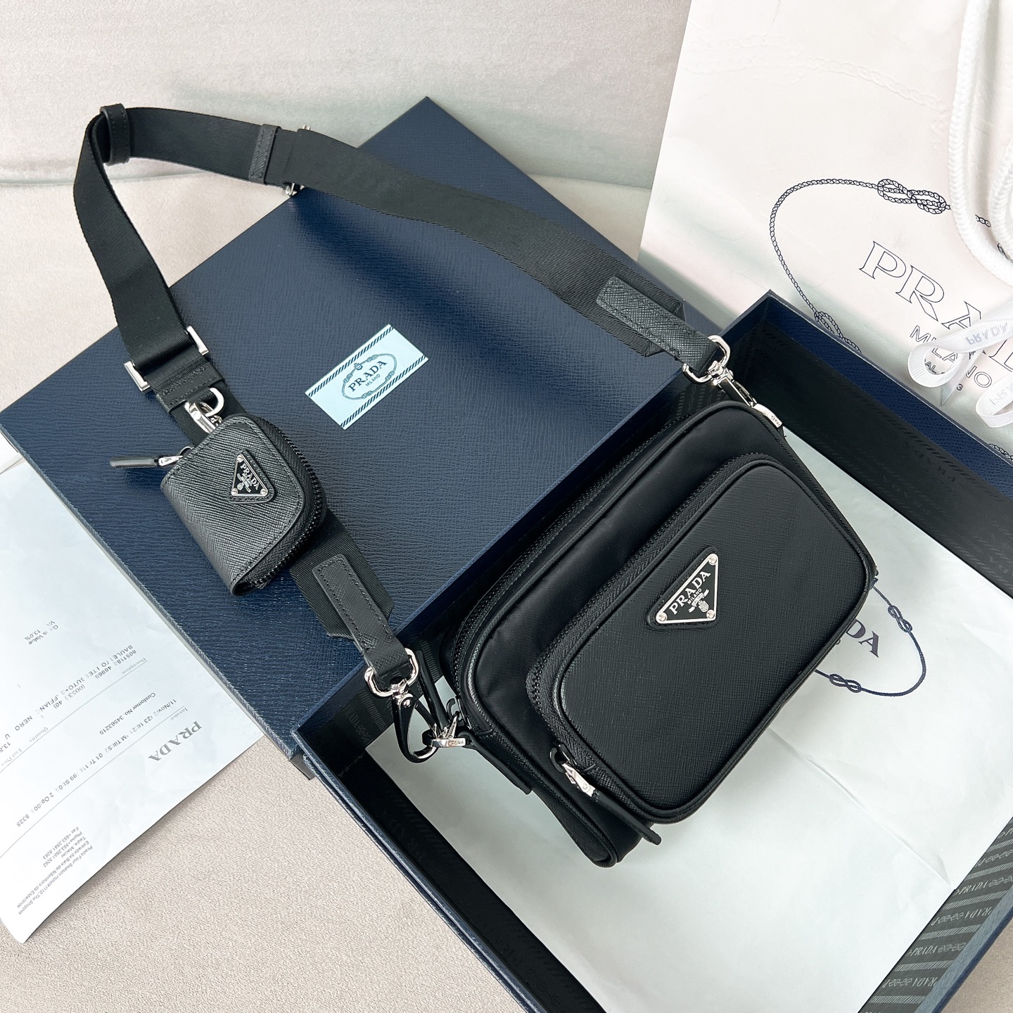 프라다  리나일론 사피아노 크로스백 2VH172