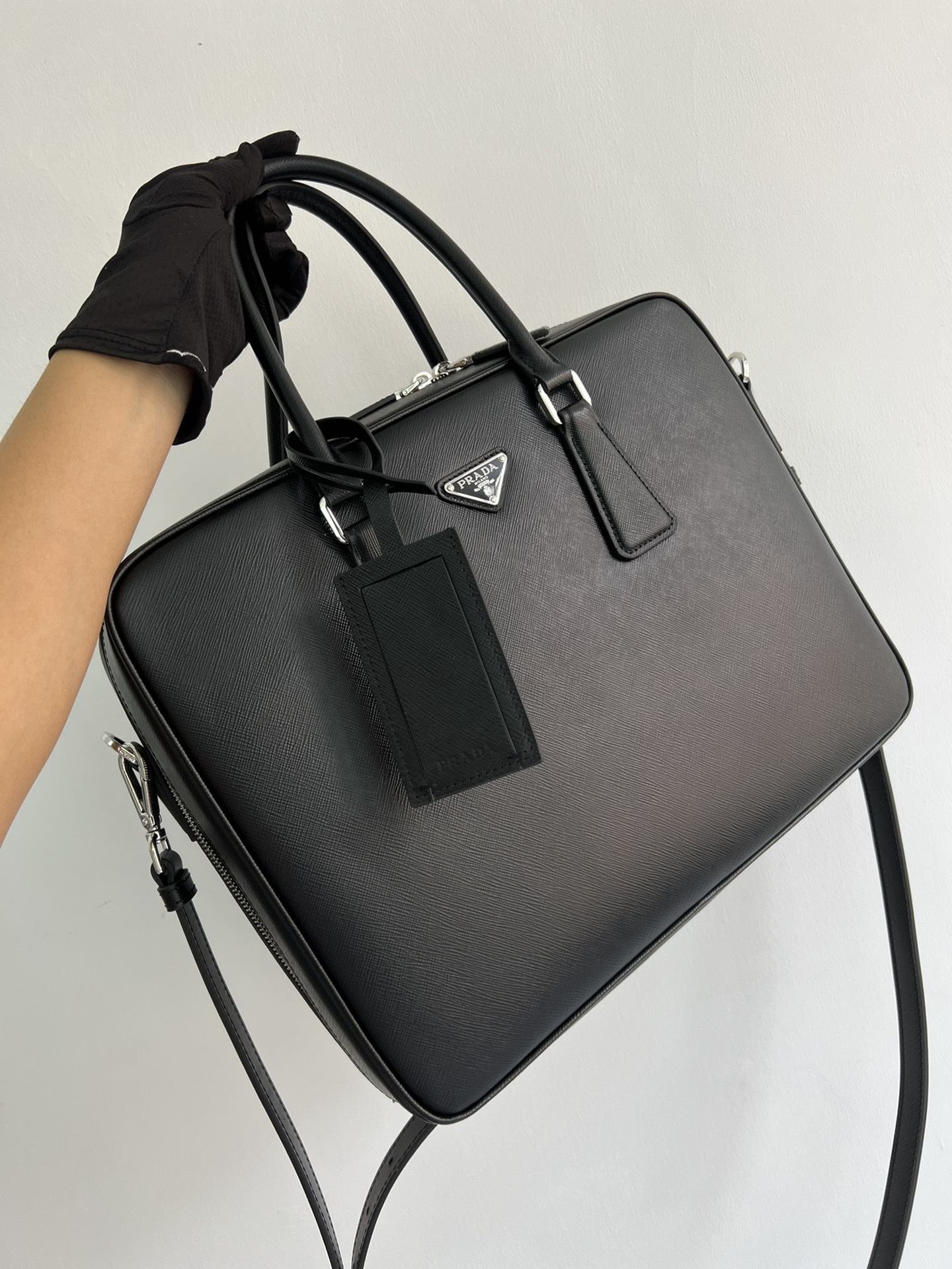 프라다 사피아노 가죽 브리프케이스 2VE011 36x28x6.5cm