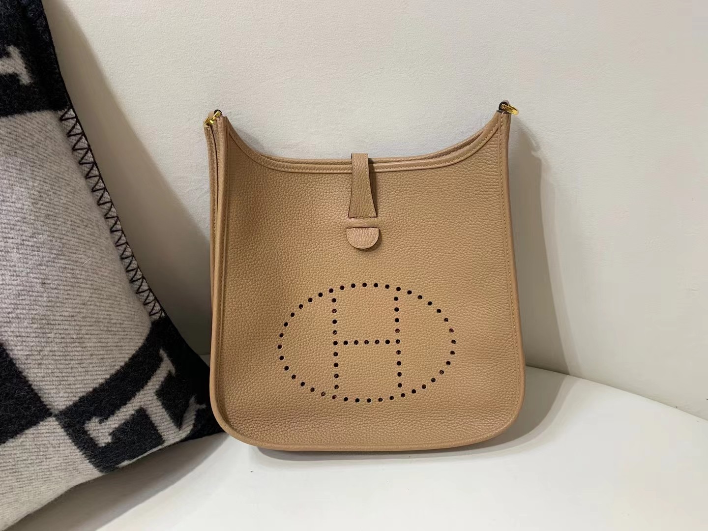 Herm*s Evelyne 29  TC  숄더백