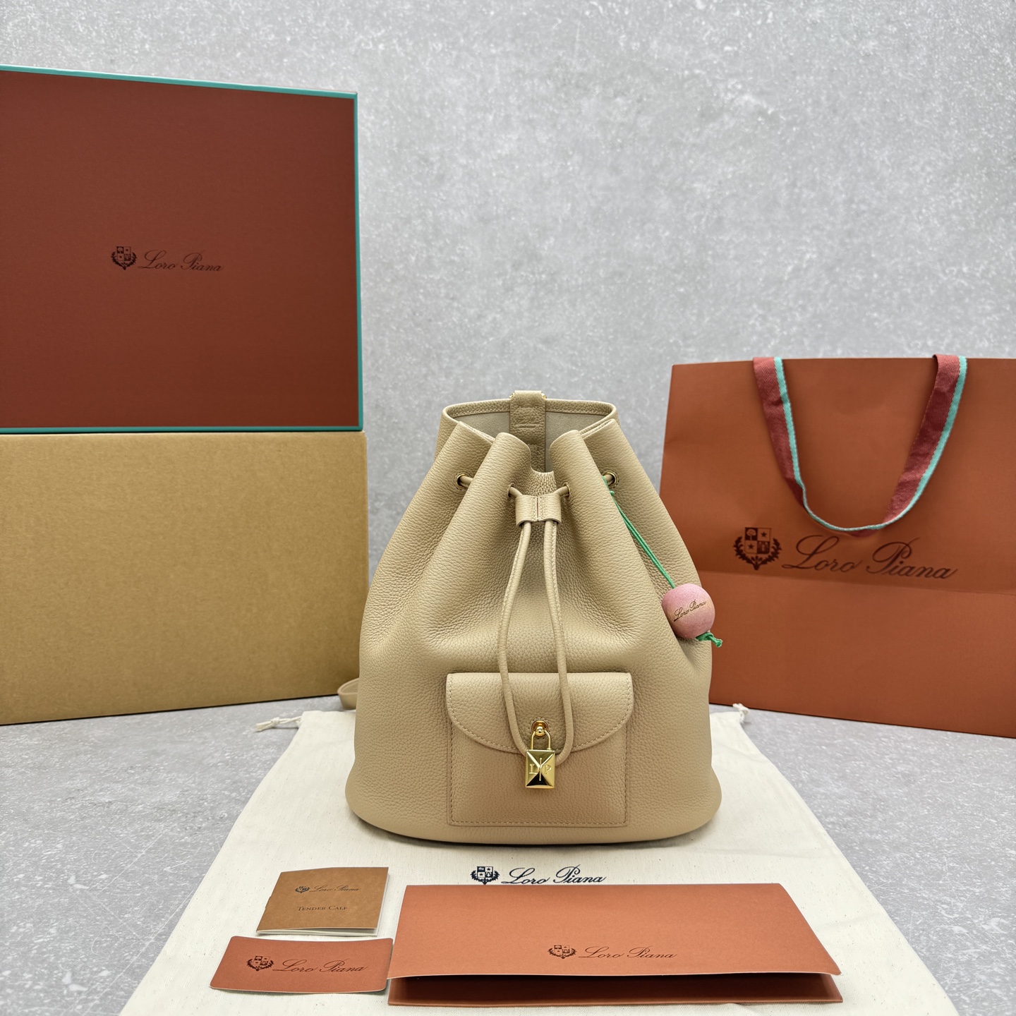 Loro Piana Extra Pocket 백팩  26×16×26cm