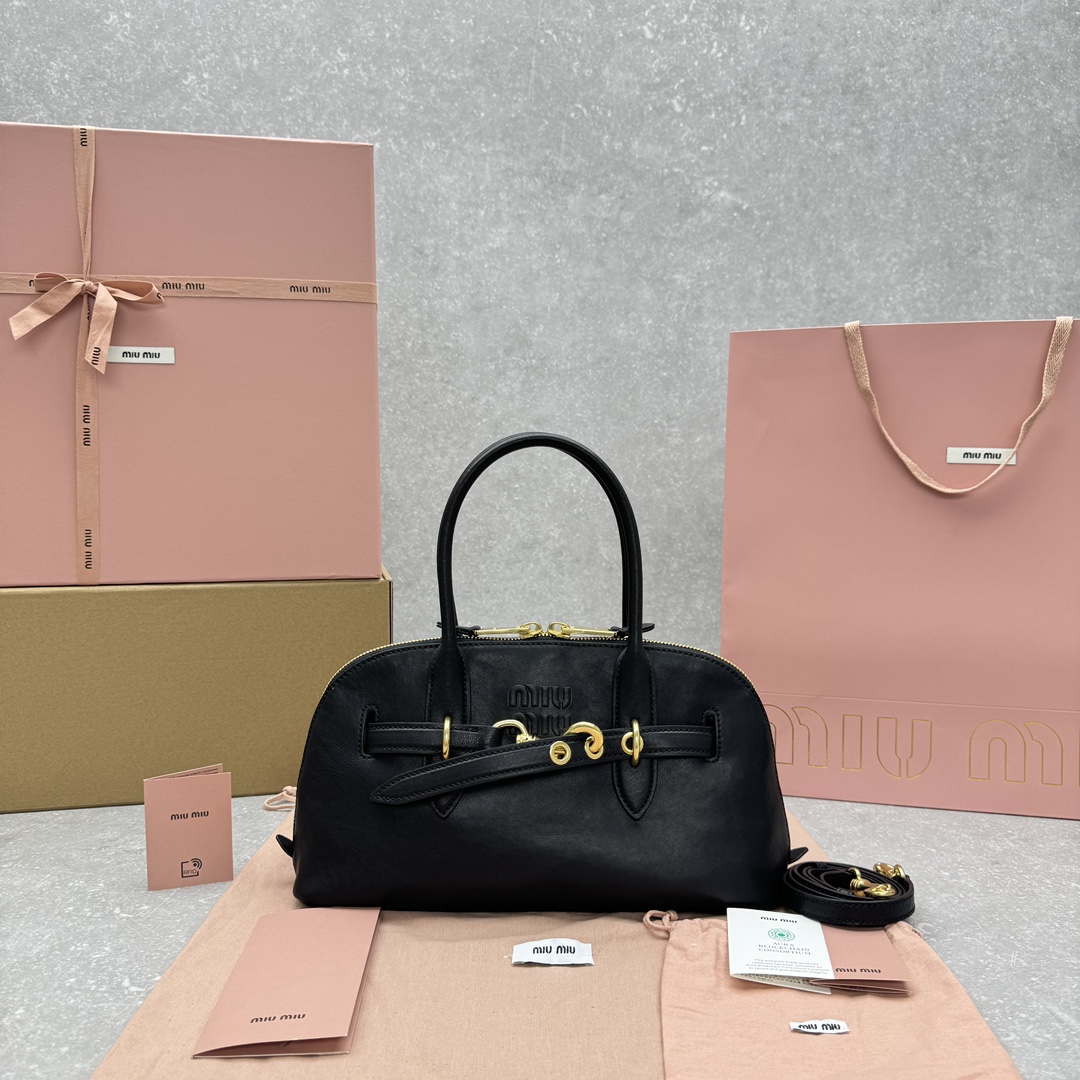 Miu Miu 라지  Aventure 핸드백    33X 11 X 17 cm