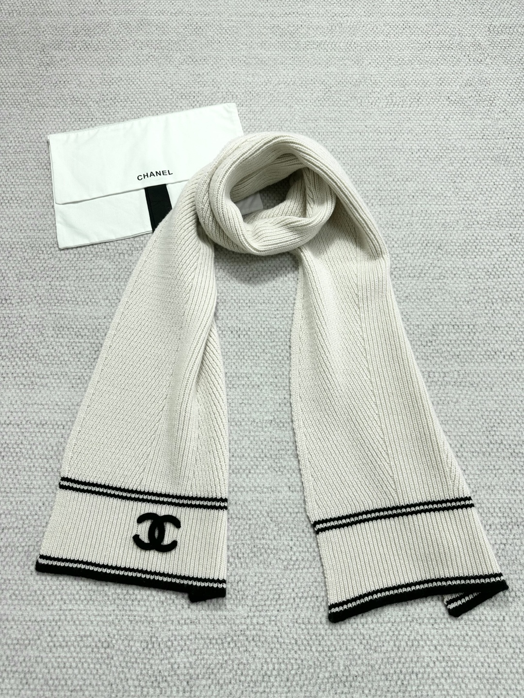 샤❤넬 25B 겨울 코디에 화사함을 더하다