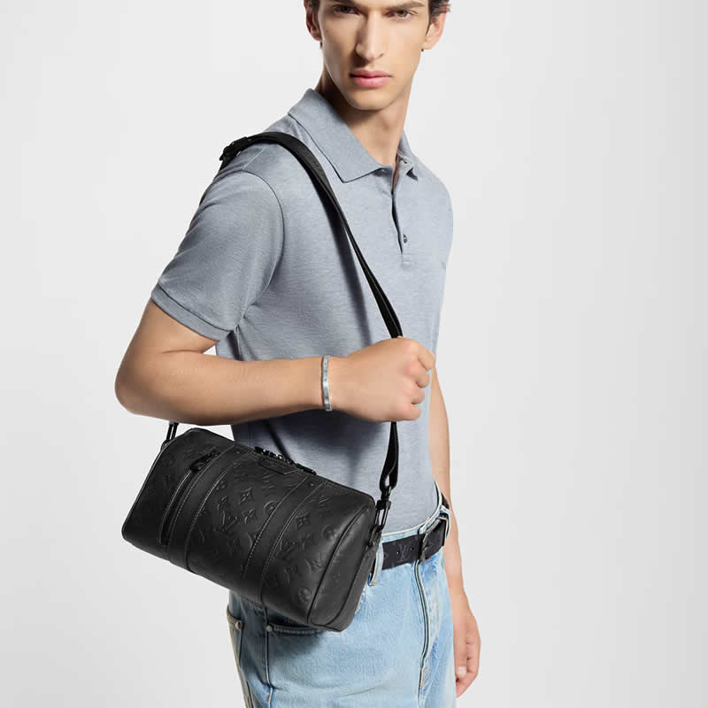 루이비통 시티 키폴 M26750 27.5*16.5*15cm