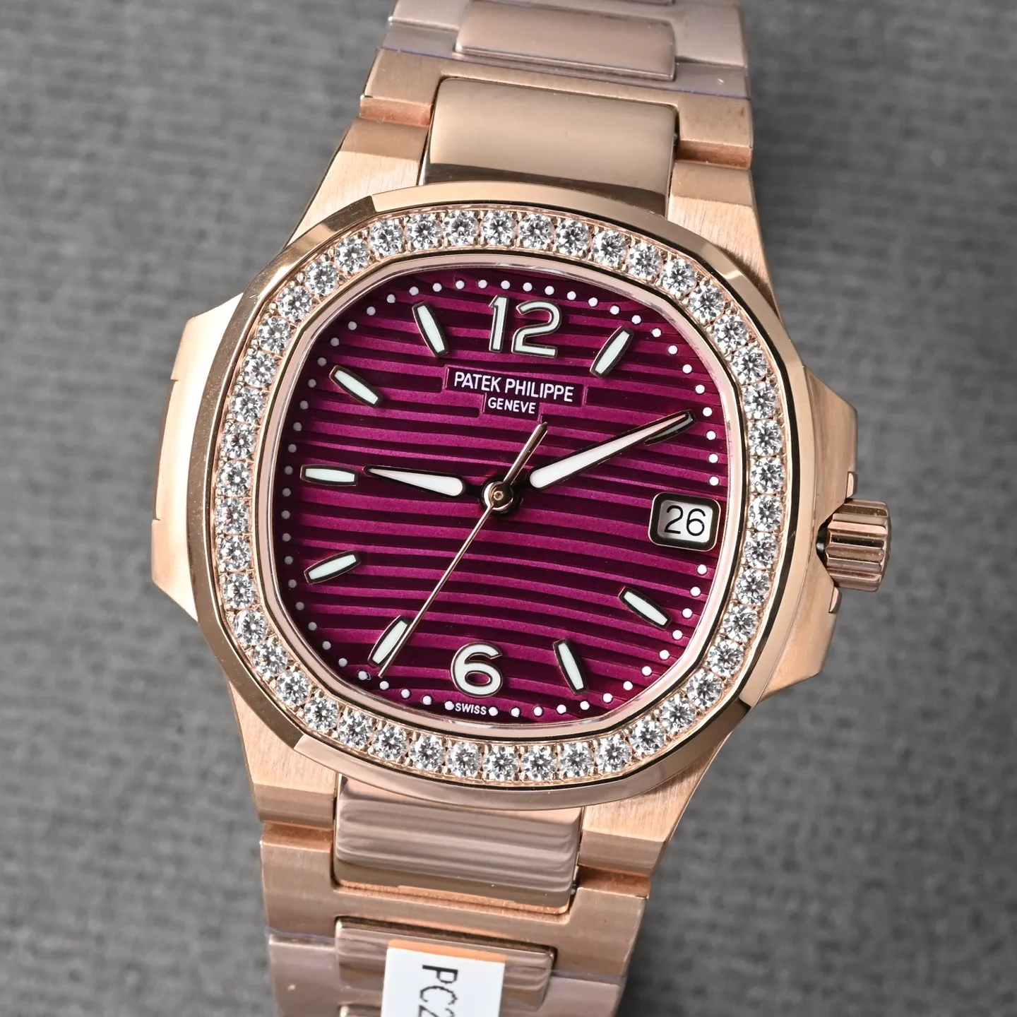 파텍 필립 노틸러스 32mm｜다이아몬드