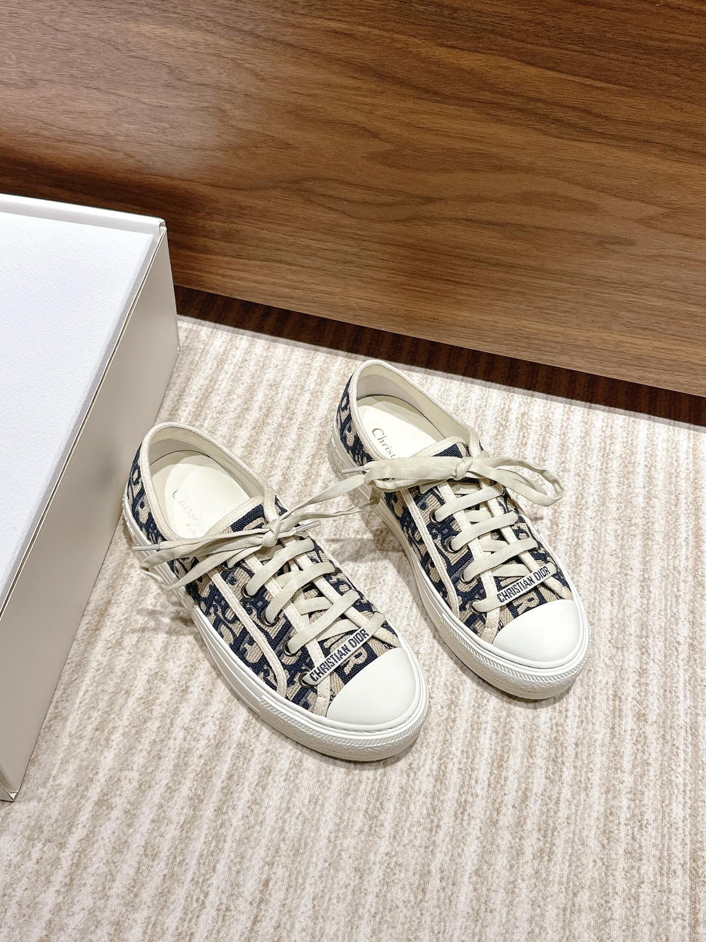 Walk'n'Dior 스니커즈