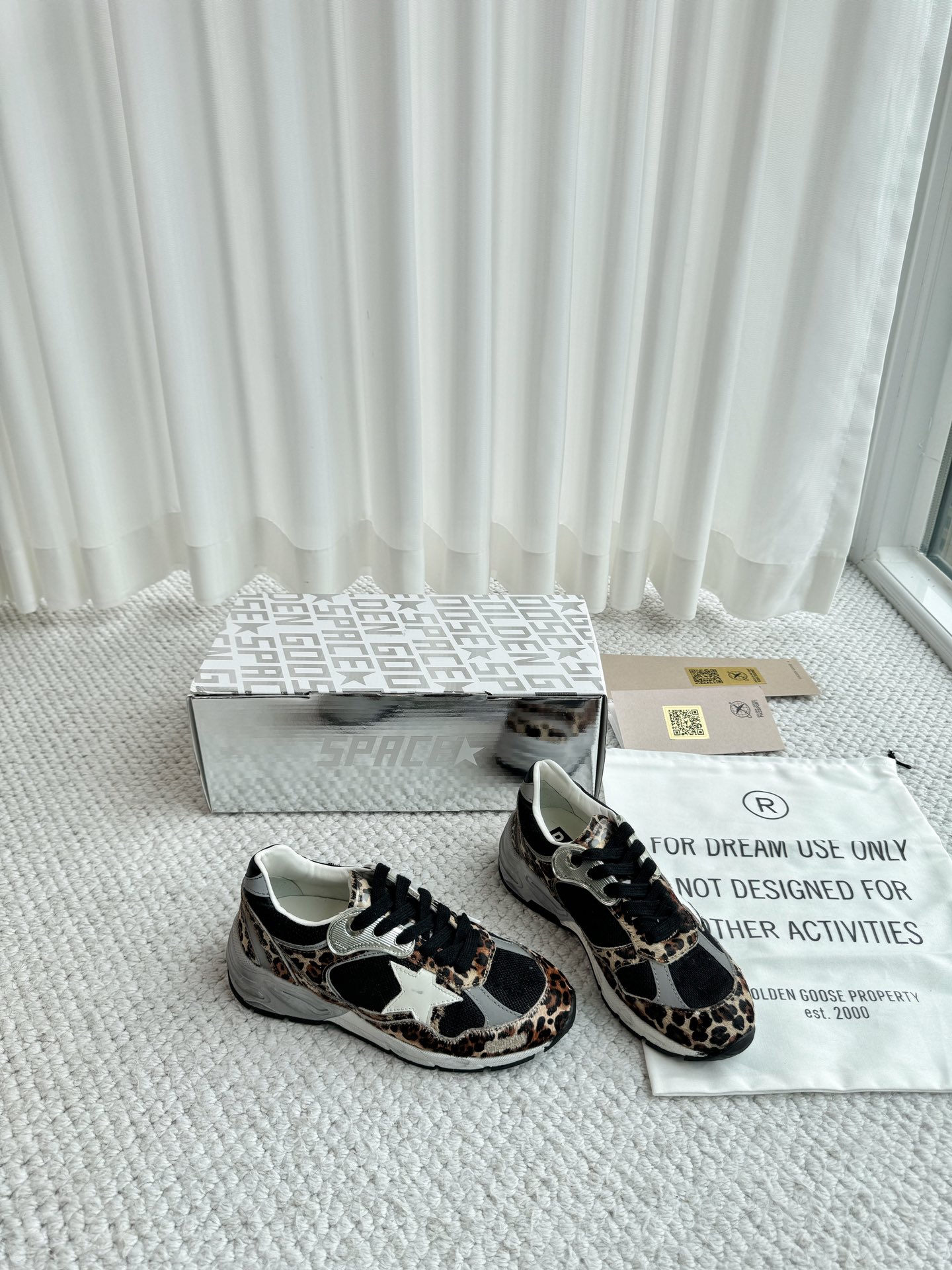 골든구스 메쉬 스웨이드 레더 대드스타 스니커즈