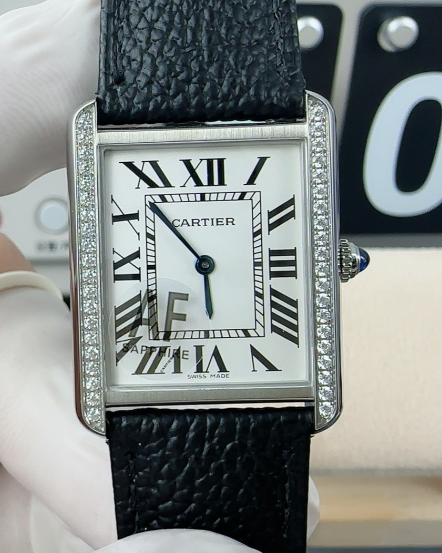 AF l 쿼츠 무브먼트 l 33.7MM×25.5MM l 까르띠에  탱크