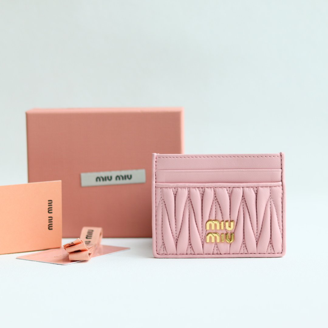 미우미우 로고 레터링 카드홀더