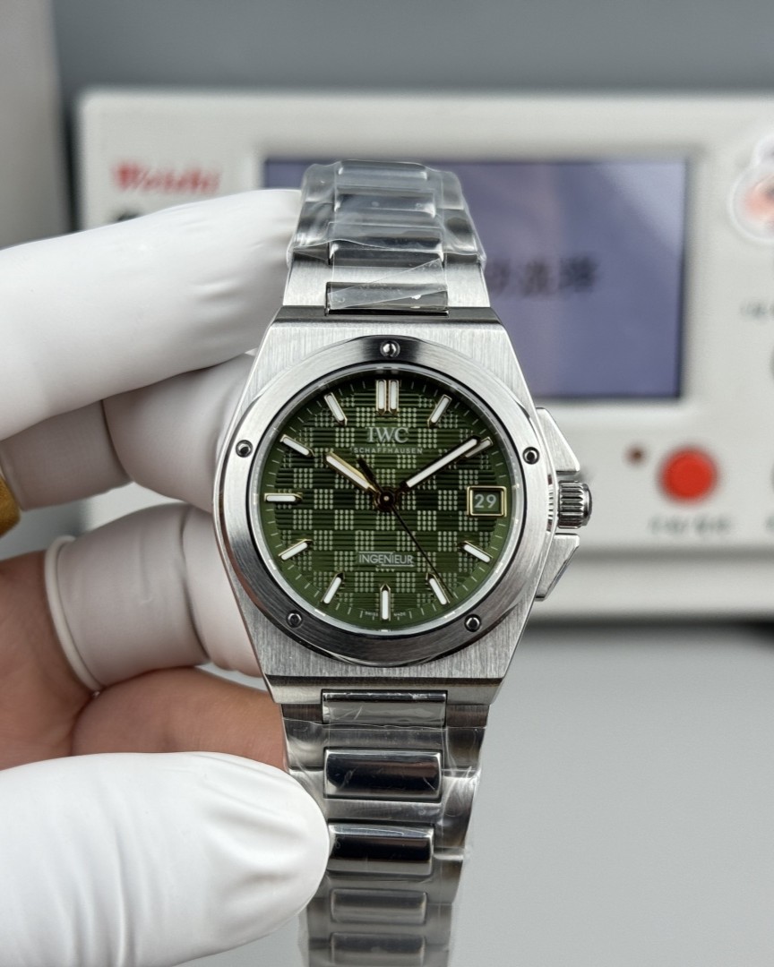 GH l 9015 l 35mm l IWC Ingenieur Automatic 35