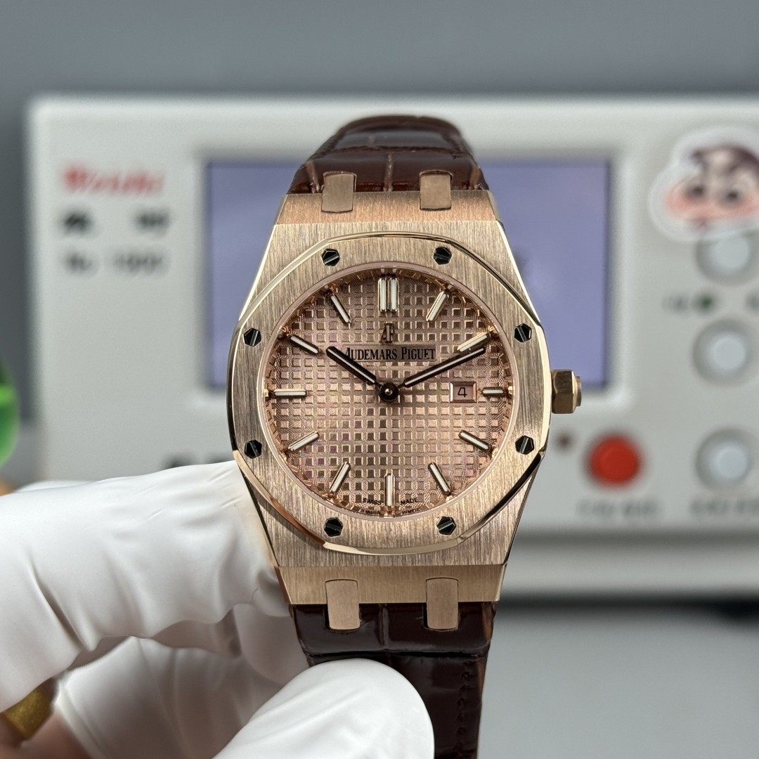 GR | 쿼츠 무브먼트 l 33mm l 오데마 피게 로열 오크 67651