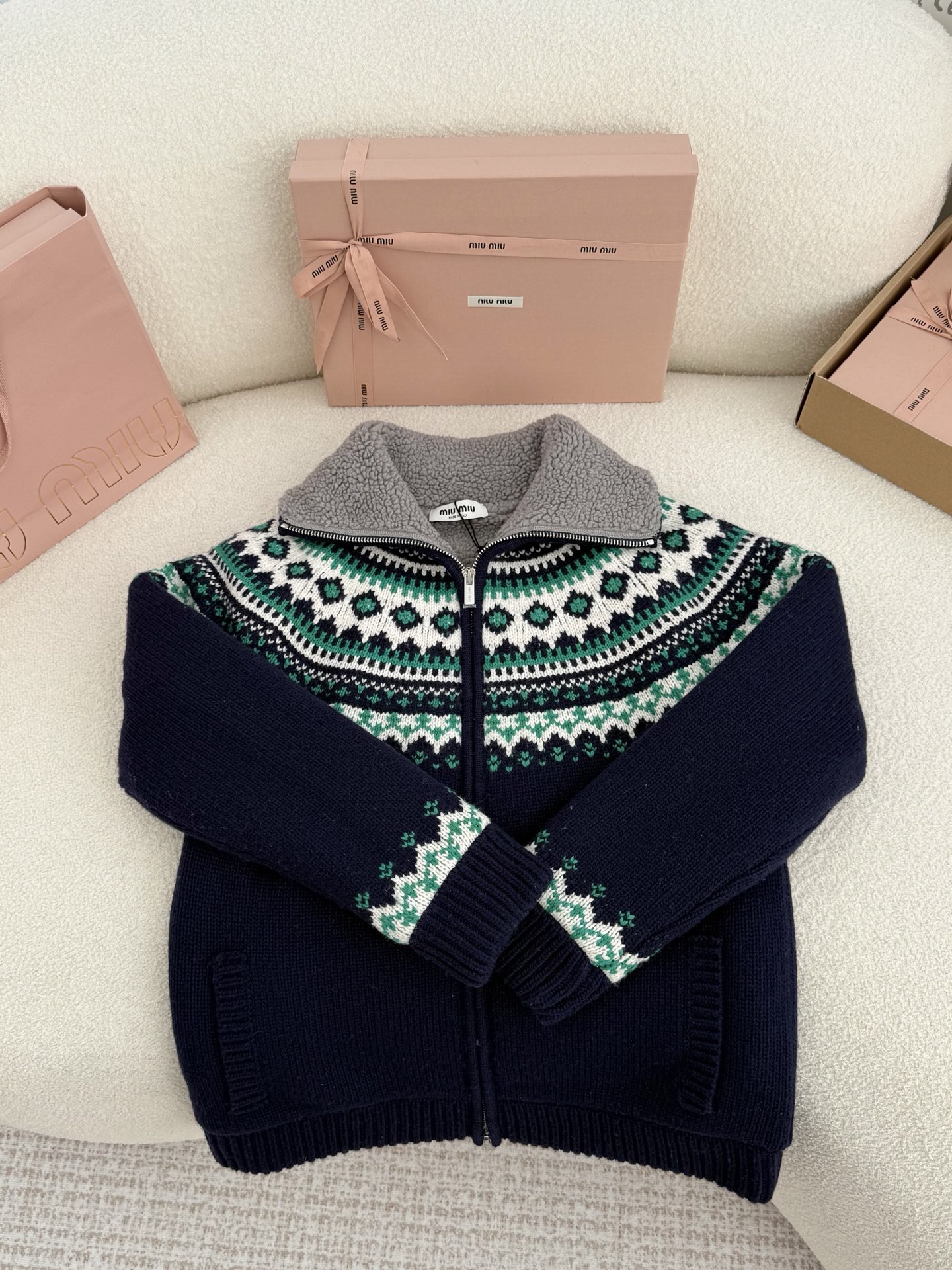 미우 미우 울 앤 플리스 가디건 지퍼
