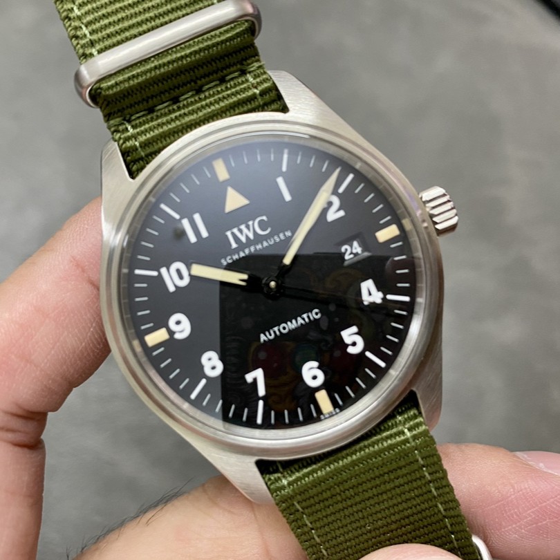 M+ l 2892 l 41mm l IWC 파일럿 마크 18 IW327007