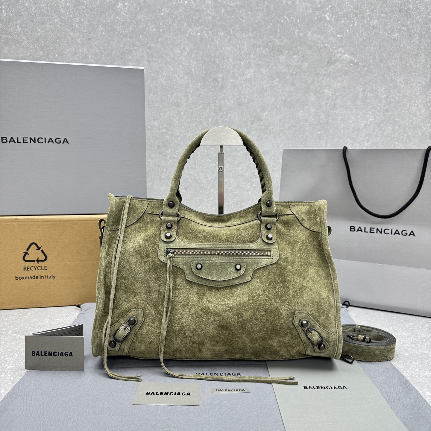 발렌시아가 Le City 미디움 38 x 23.4 x 15 cm