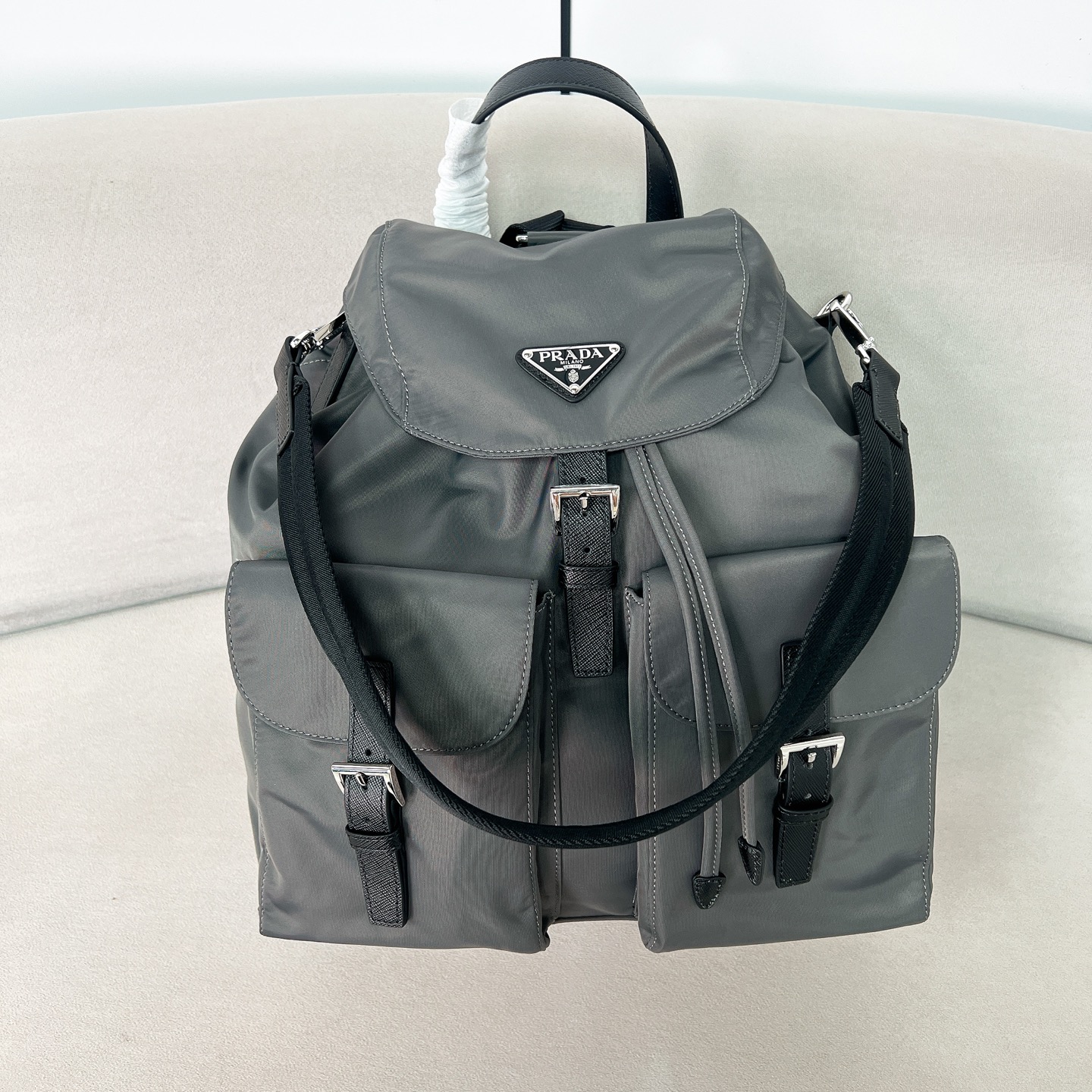 프라다 리나일론 백팩 2VZ110 34x39x15cm