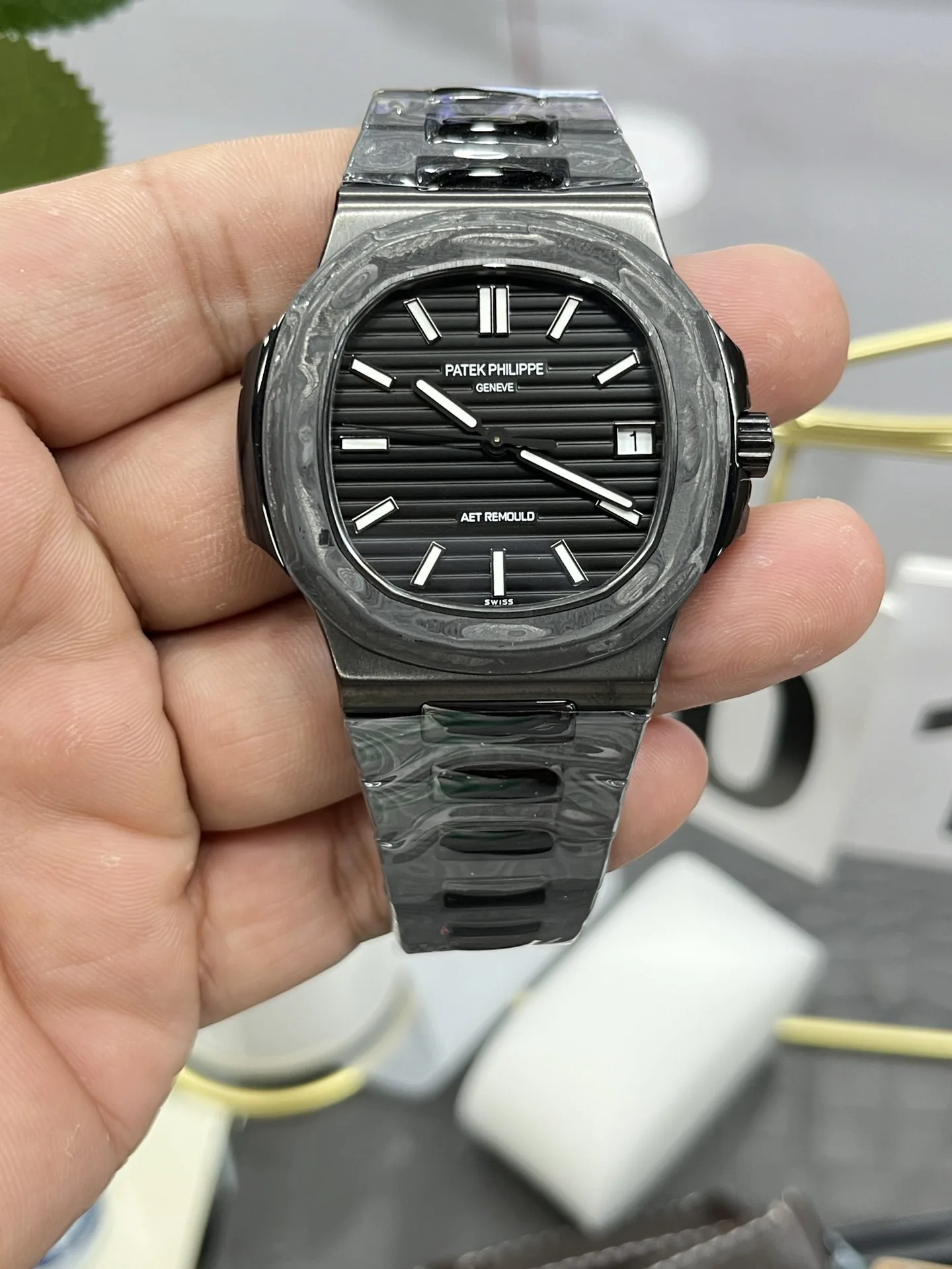 DIW | Cal.324 무브먼트｜40mm l 파텍필립 노틸러스 5711  탄소 섬유