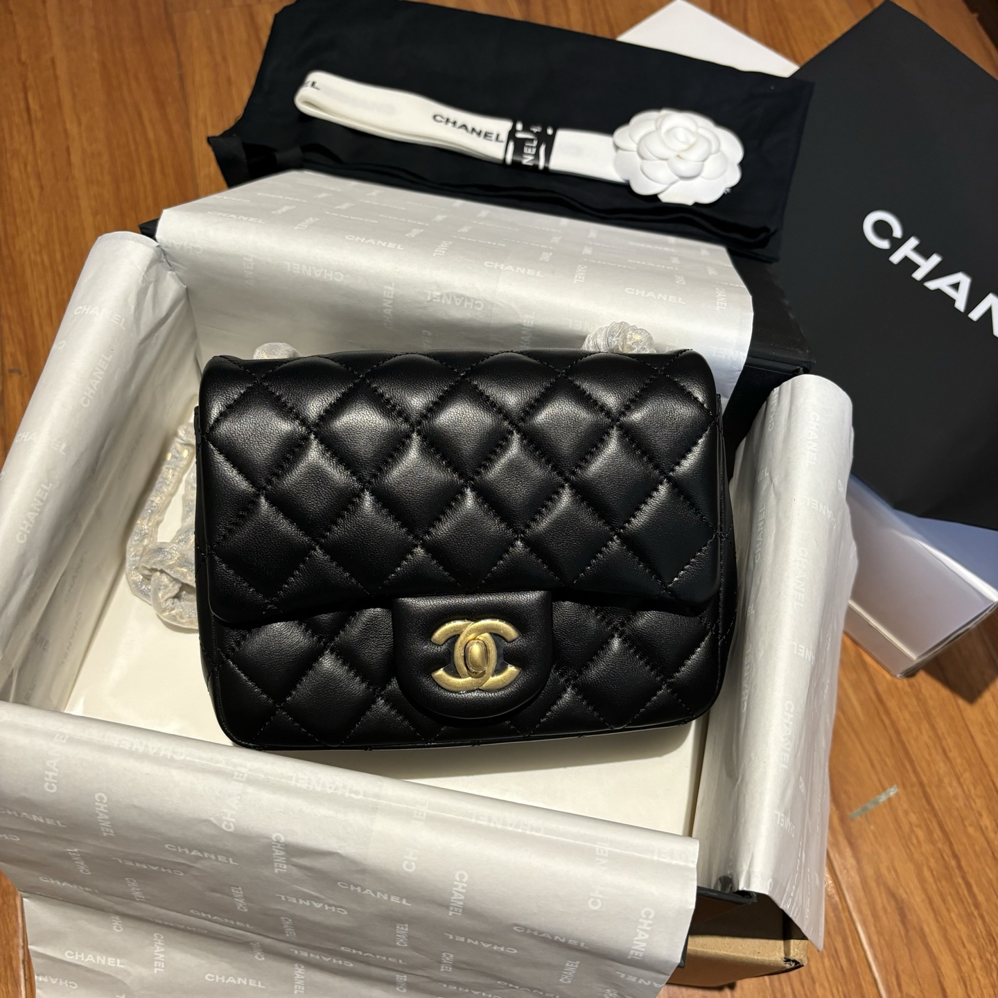 M9 샤*  코코크러쉬 어라운드플랩 체인숄더크로스백  AS4263 18cm x 13cm x 7cm