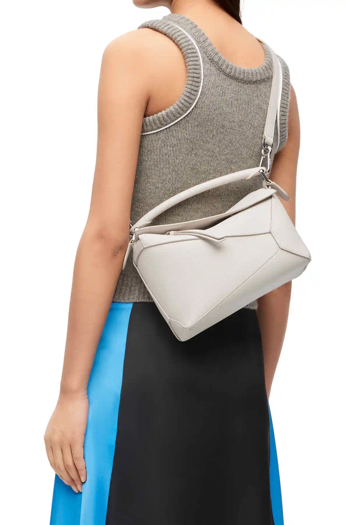 로에베 스몰 퍼즐 가방 샤이니 카프스킨   24*10.5*16.5cm