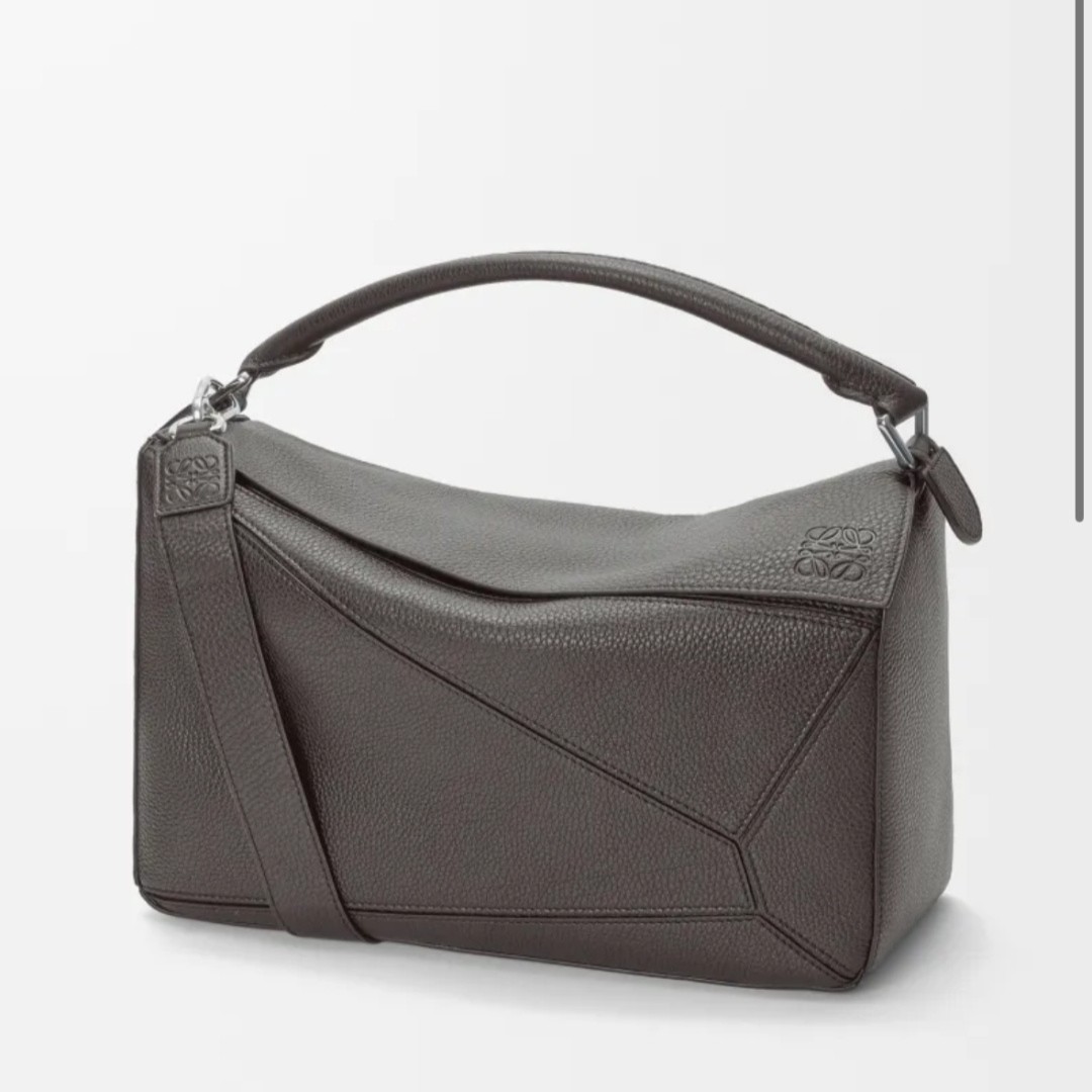 로에베 퍼즐 라지 레더 숄더백  32.5*14..5*23.5cm