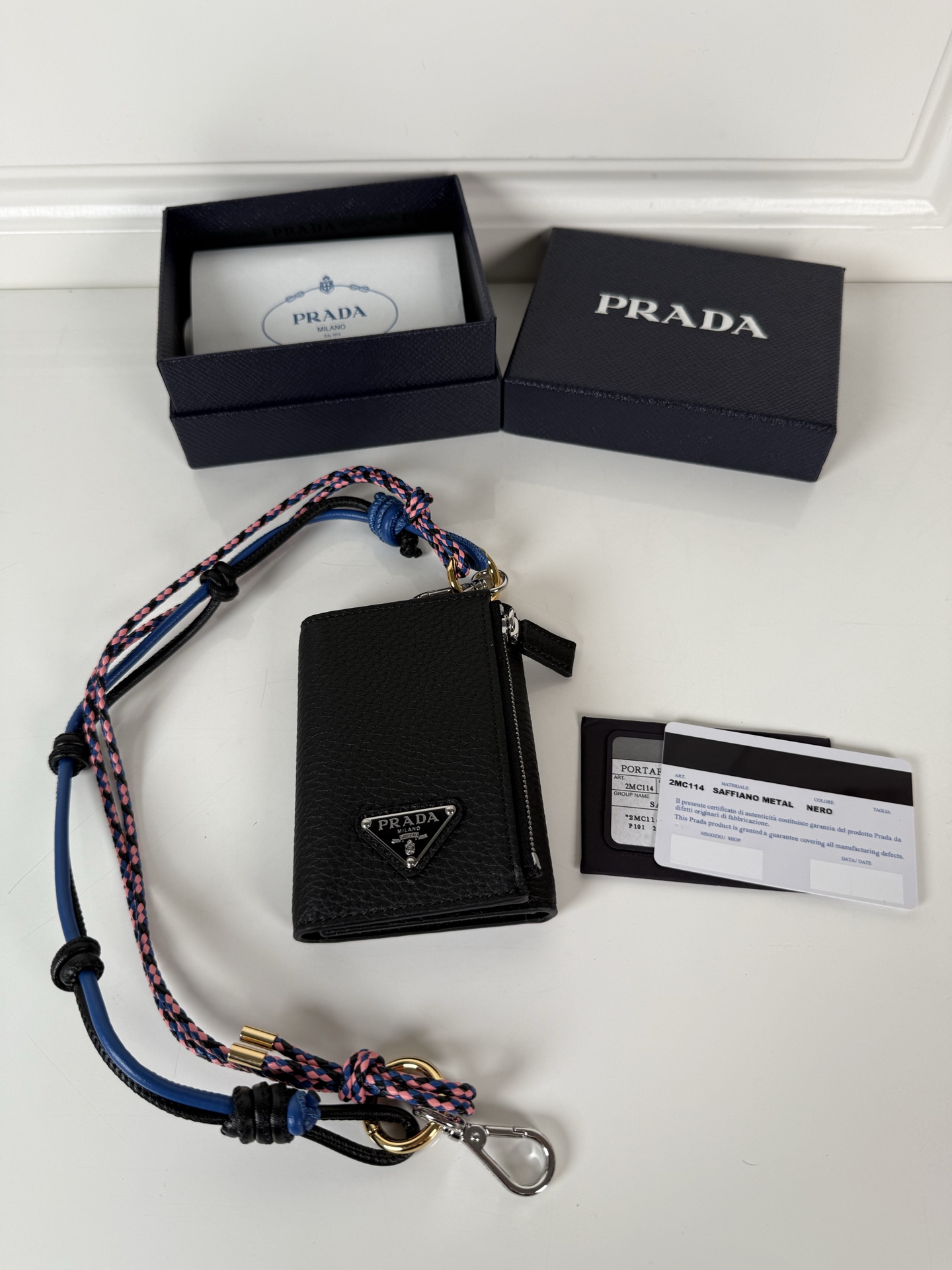 프라다 레더 카드 홀더 블랙