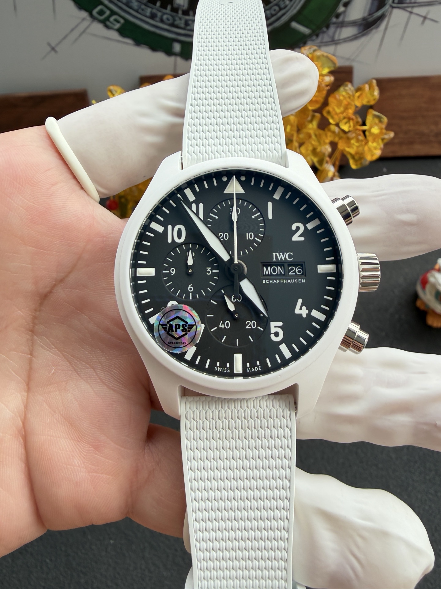 APS l Cal. 69380 l 44.5mm l IWC Pilot Chronograph Top Gun  IW389105