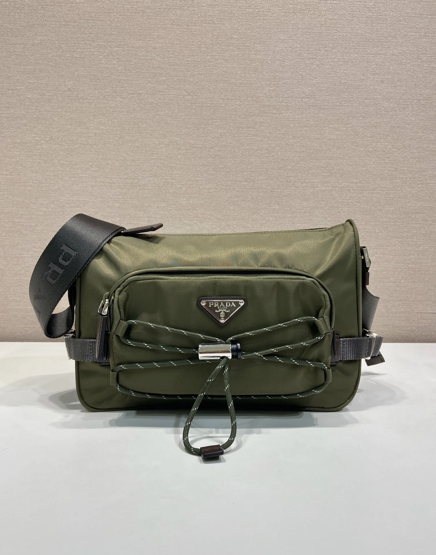 Prada Speedrock Re-Nylon and leather shoulder bag 2VH192 28*17.5*10