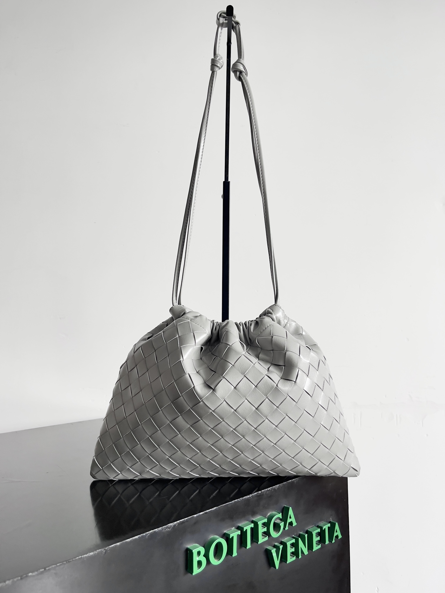 보테가베네타 더스트백 여자 숄더백 796728  32*23*1cm