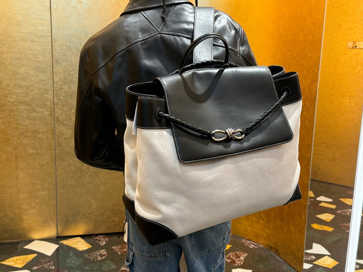 보테가베네타 안디아모 백팩 789039 40*48*20cm