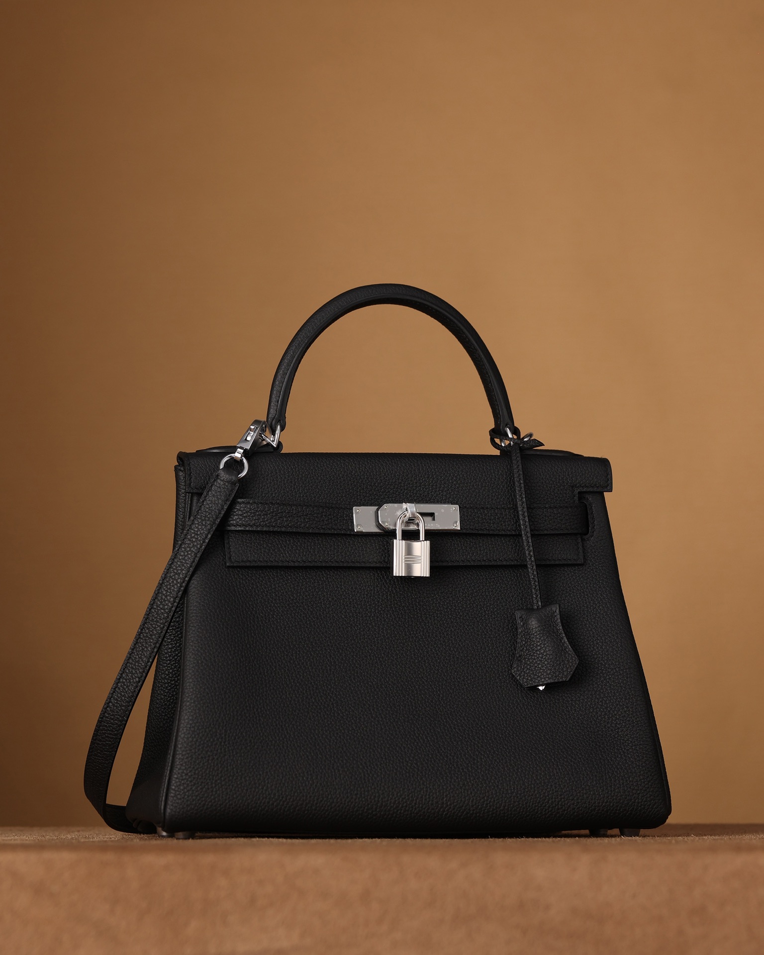 M9  에르메스 켈리 28cm 토고 가죽