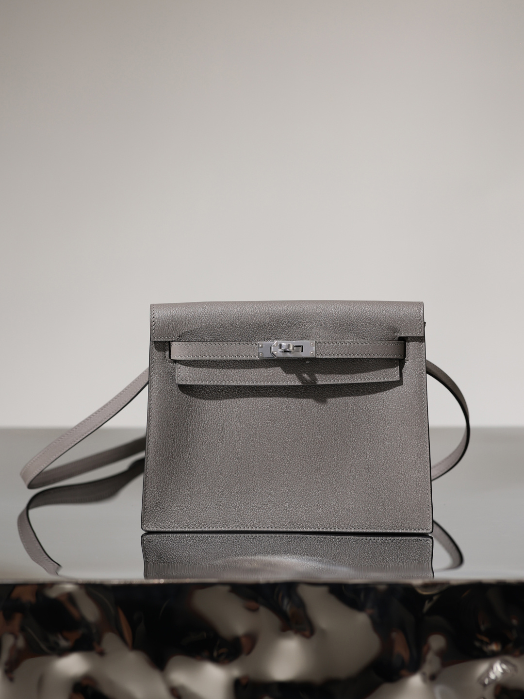 M9 에르메스 켈리 단스백  Evercolor 가죽 22cm X 17cm X 7cm