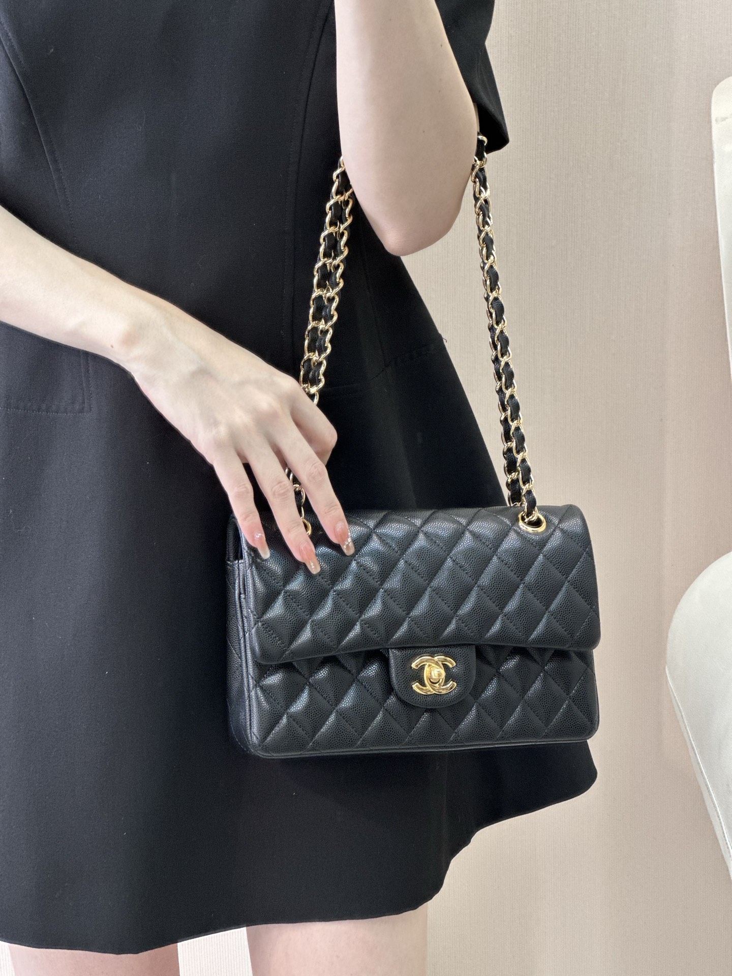 샤❤넬 클래식 캐비어 플랩백 CF23