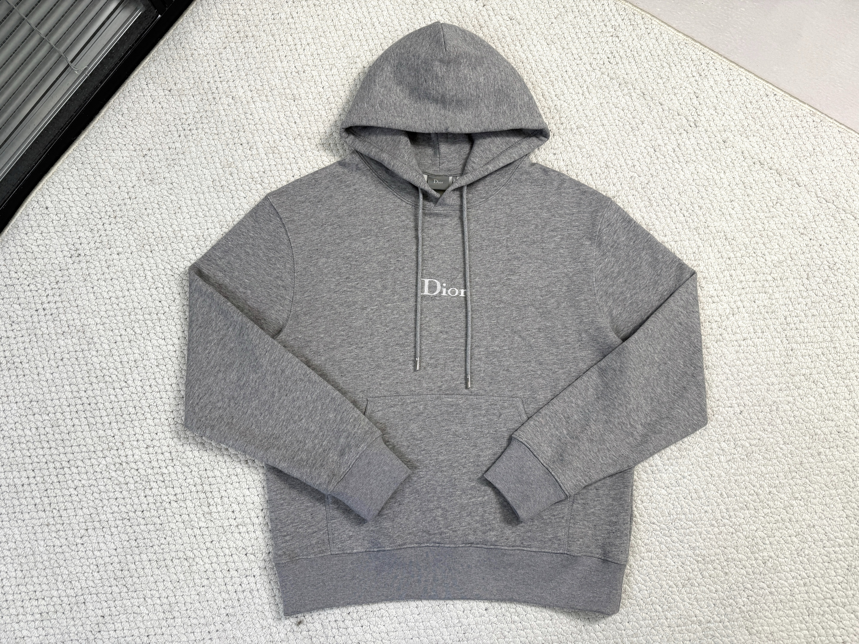 디올 꾸뛰르 백 로고 후드