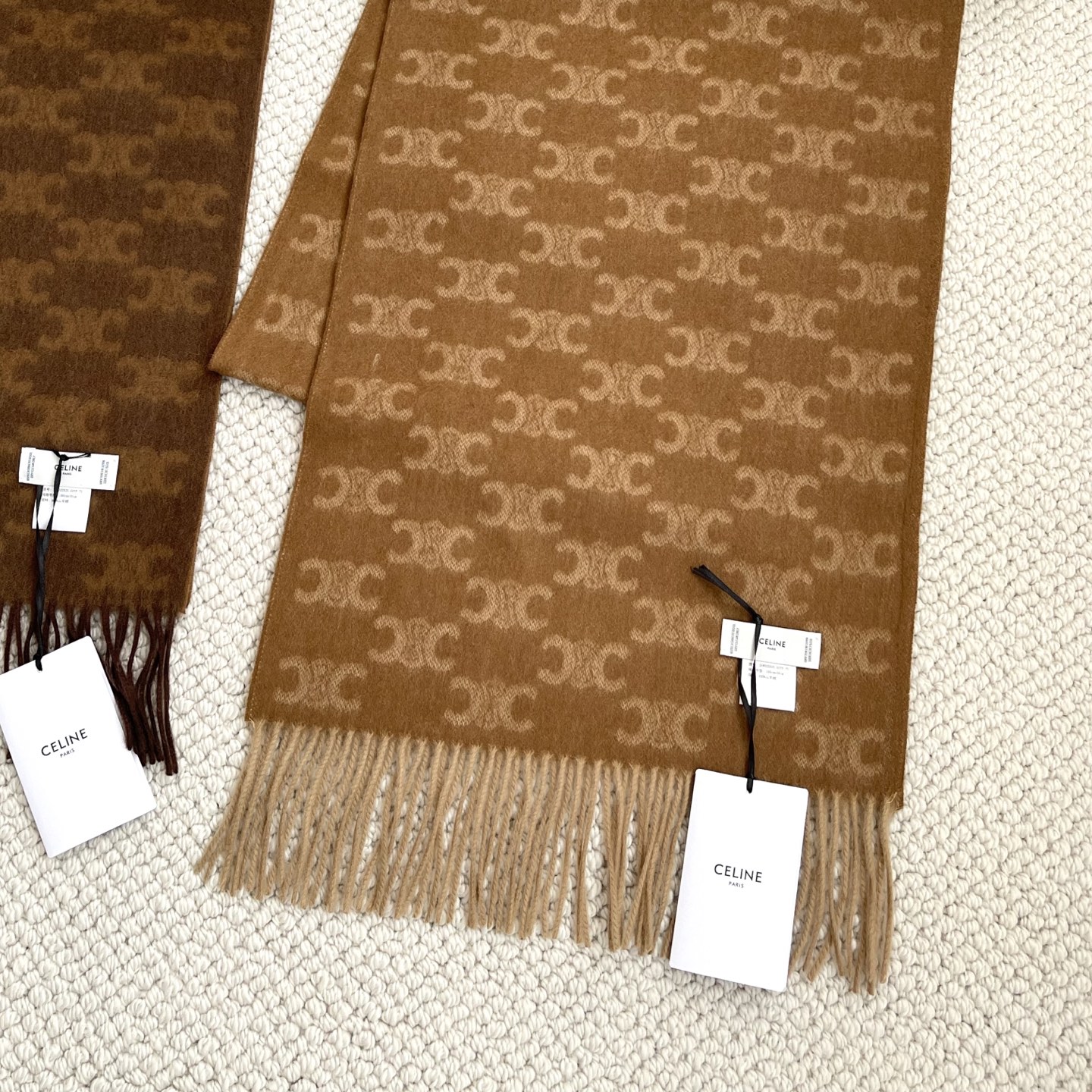 셀린느 모노그램 캐시미어 머플러  36X186cm