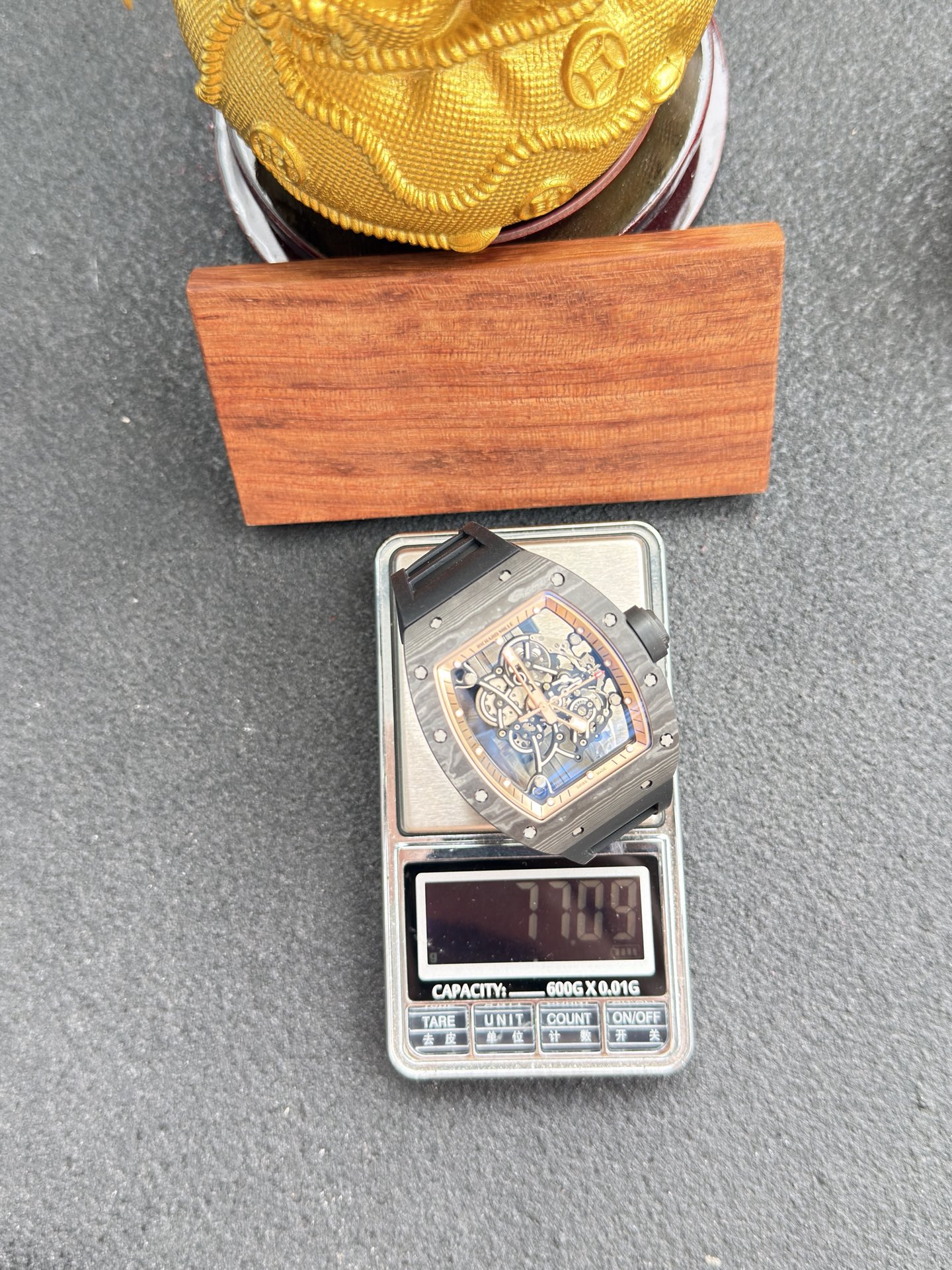 Vaucher  무브먼트 l 리차드밀 RM 055 | TZP /NTPT 탄소섬유 케이스