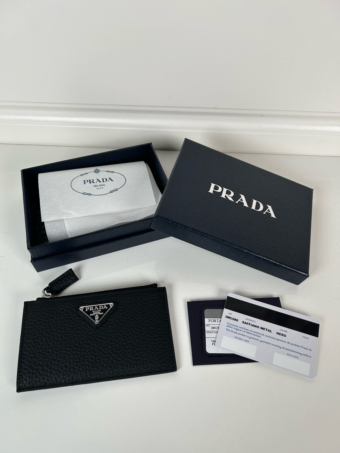 프라다 사피아노 가죽 카드 홀더 2MC086