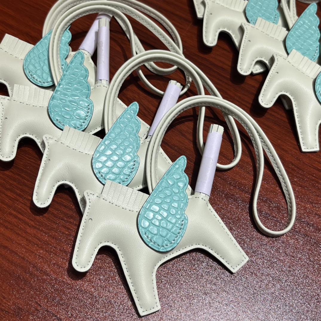 에르메스 로베오 새상품