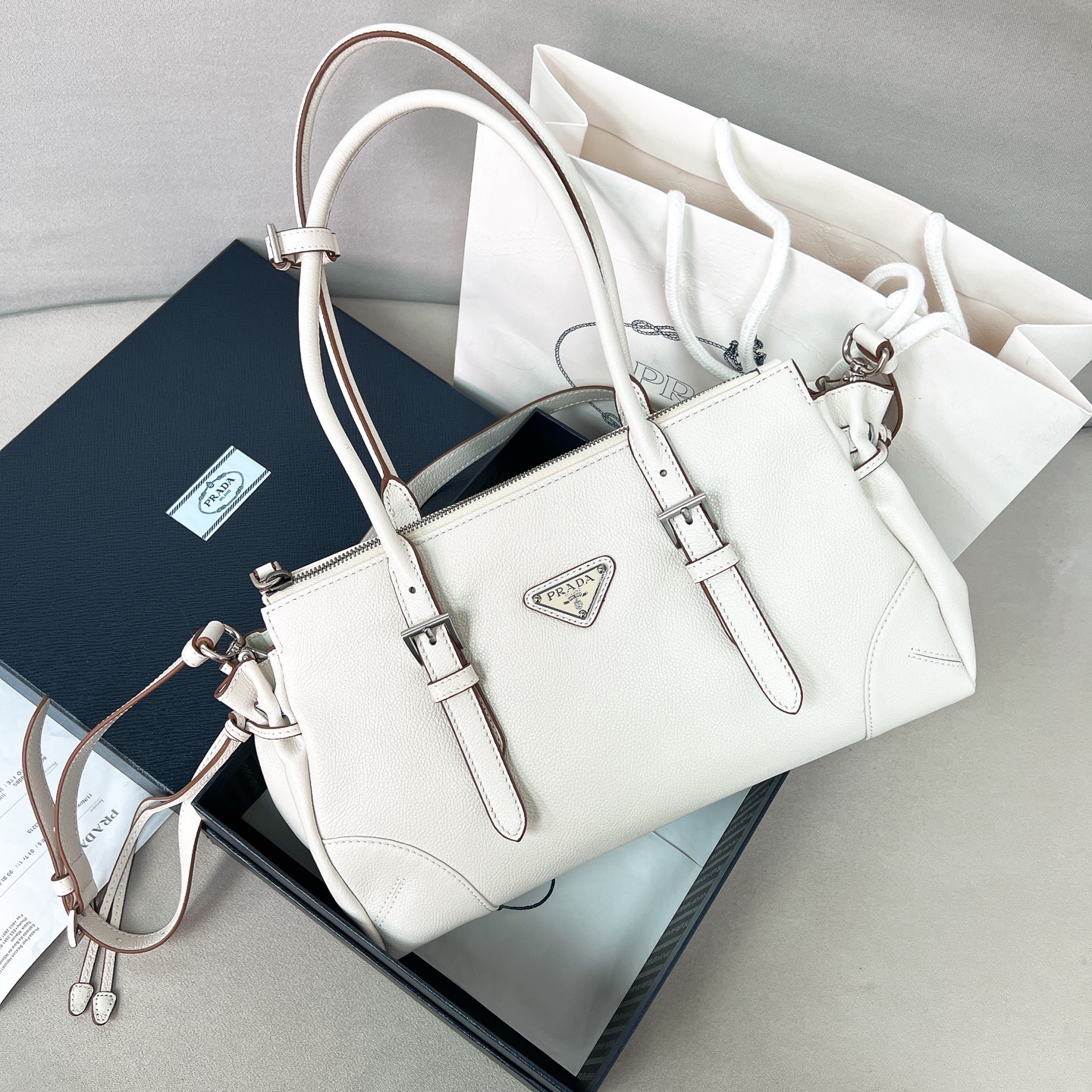 프라다 보니 미디움 앤틱 레더 토트백 체스트넛 브라운 1BG628 32×11×17.5 cm