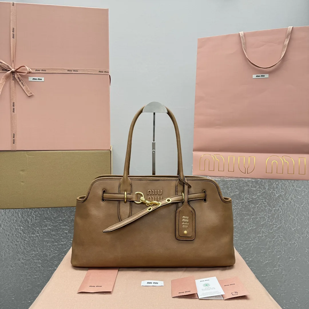 미우 미우 Aventure suede bag  44.5x 24 x14cm