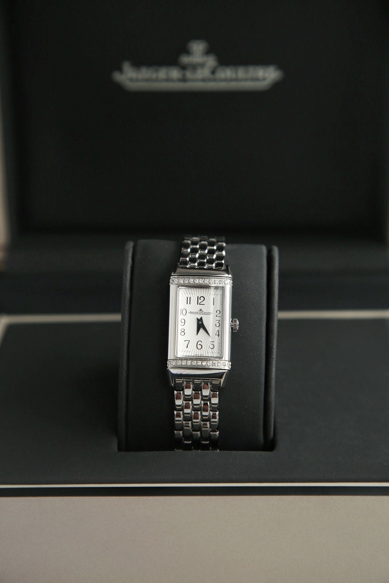 Jaeger Reverso One Q3288560    40.1mm x 20mm