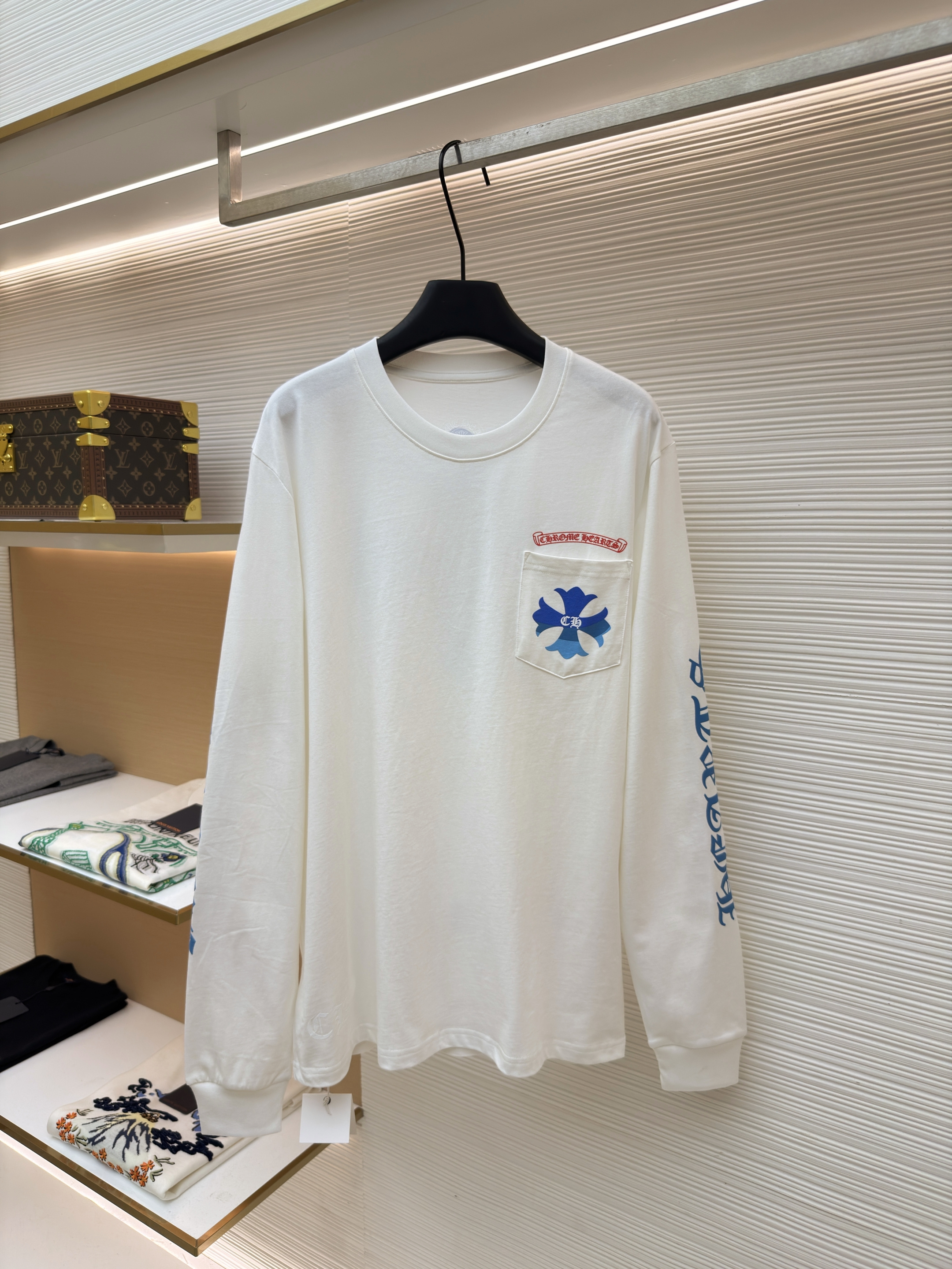 클로이 하트 남녀 긴팔 티셔츠