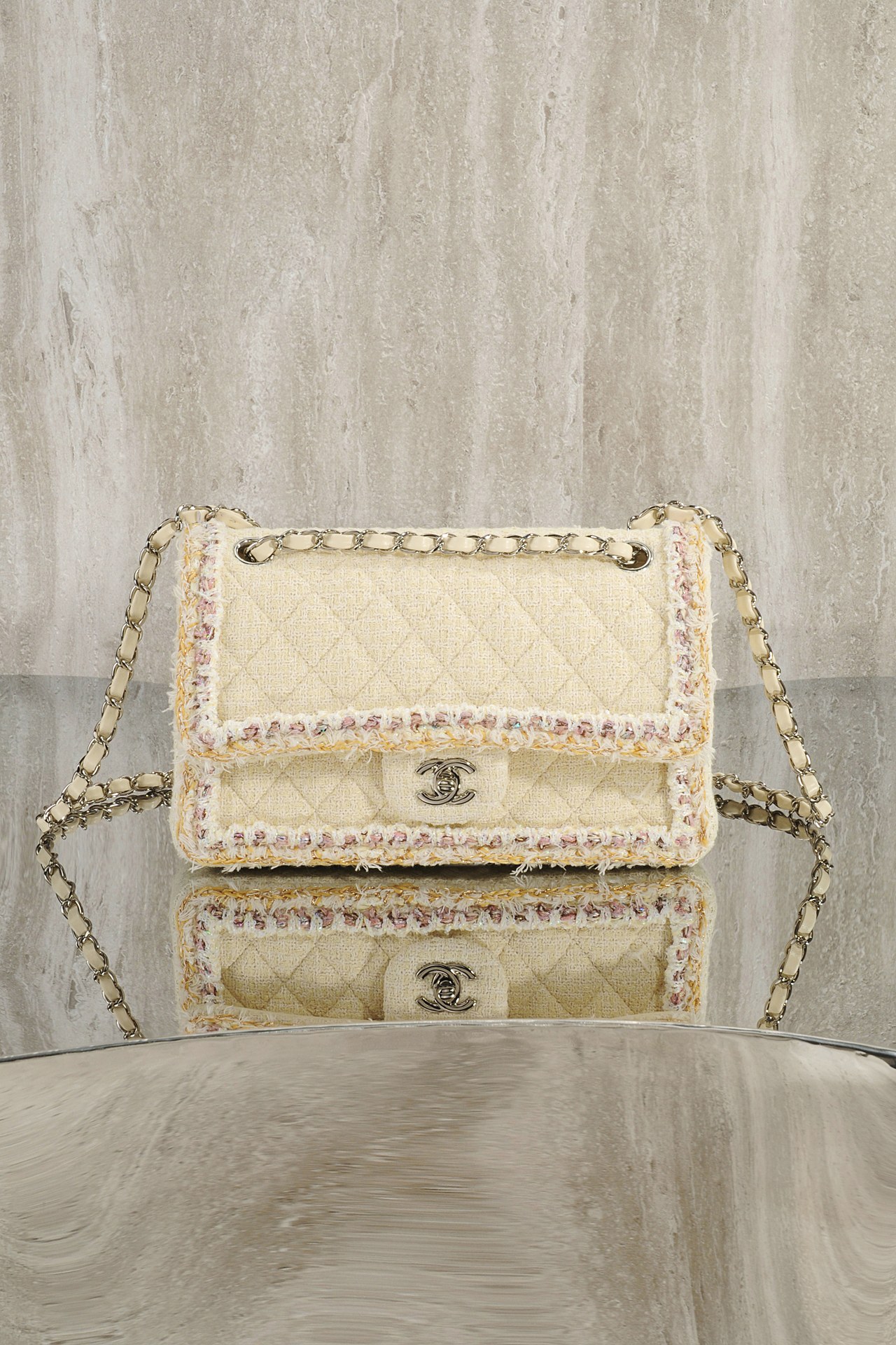 샤*  26C 클래식 백  25cm