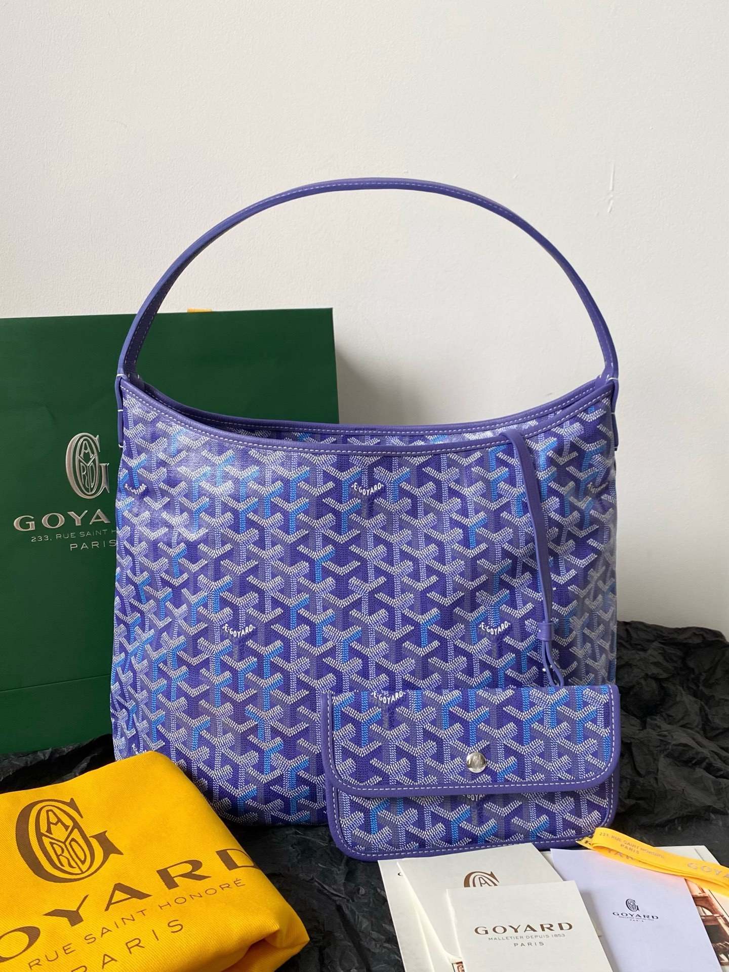 고야드 미니 호보 숄더백 25 cm x 11.5 cm x 22 cm