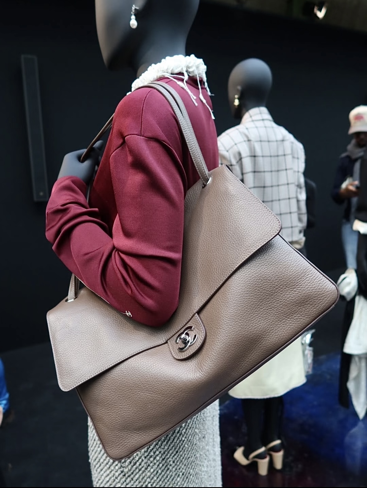  샤 ƆC ⅭＨΑＮＥⅬ ƆC 넬  AS6233  26*38.5*11cm