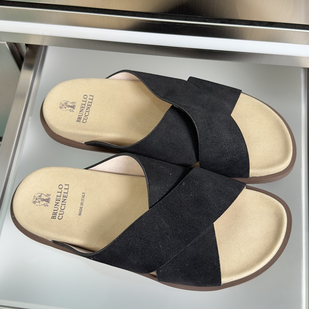 브루넬로 쿠치넬리 스웨이드 슬라이드