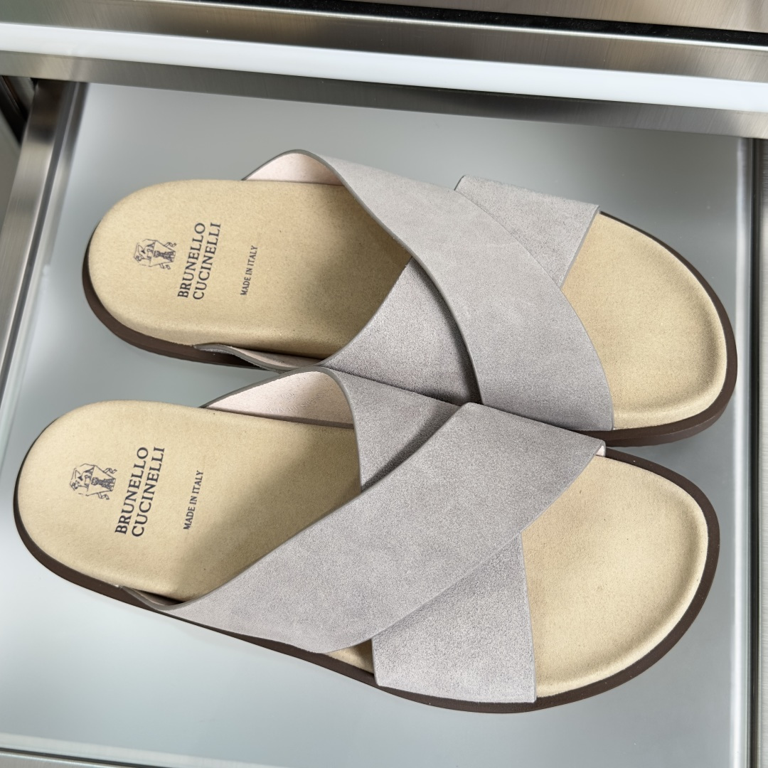브루넬로 쿠치넬리 스웨이드 슬라이드